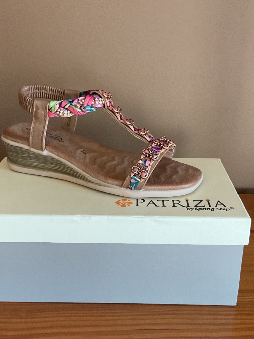 Patricia Zuri sandals size 7